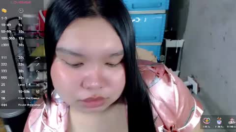 Snapshot of urpinayslutxxx chatting on January 21, 7:17 pm Jane online show from January 21, 7:17 pm