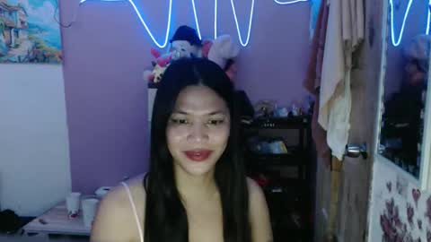 hi im kim online show from December 5, 2:33 am