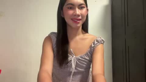 urpretty_mistake online show from July 23, 6:33 am