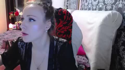 UrSecretTreasure88 online show from March 14, 10:41 am