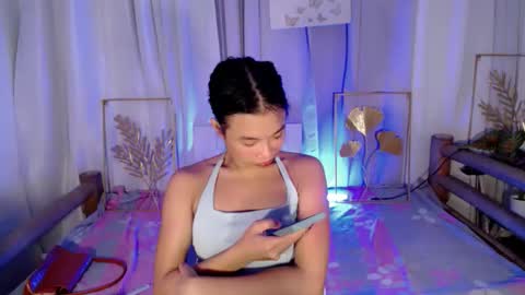 JUST CALL ME LLANA online show from February 11, 4:27 am