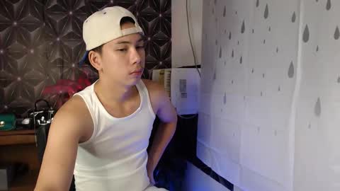 Snapshot of ursweet_jade chatting on October 8, 10:10 am ursweet_jade online show from October 8, 10:10 am
