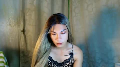 ursweetfucker_kimeya69 online show from February 14, 9:45 am