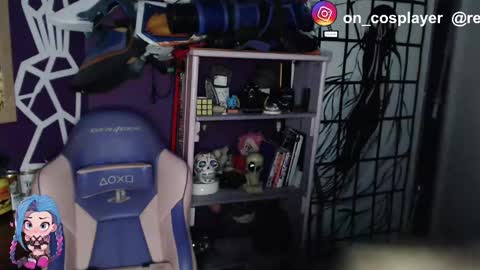 --Lucy-- online show from February 26, 11:41 pm