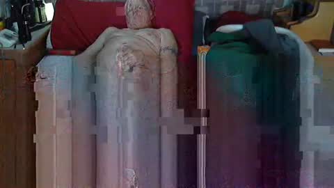 usednotbroken1 online show from March 2, 8:37 pm