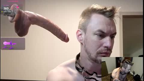 Snapshot of usemythroat664034 chatting on October 5, 10:06 pm MalcolmRW online show from October 5, 10:06 pm