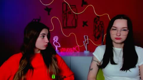 vaiolet_lovely online show from April 16, 5:18 am