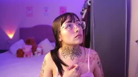 valentina online show from August 3, 4:02 pm