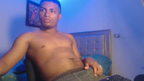 Snapshot of val_sex02 chatting on March 10, 8:56 pm val_sex02 online show from March 10, 8:56 pm