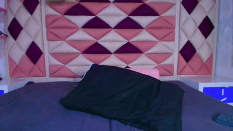 Snapshot of vale_castro1 chatting on September 14, 7:48 pm Valentina online show from September 14, 7:48 pm