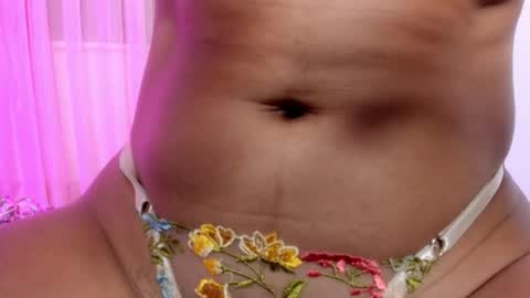 HI IM NEW online show from November 19, 3:11 pm