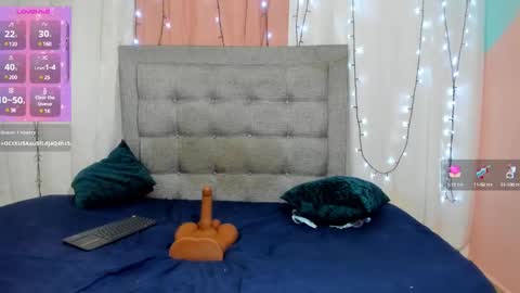 Snapshot of valentina_0_ chatting on February 8, 12:39 pm Valentina online show from February 8, 12:39 pm