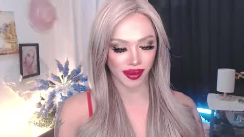 Amanda online show from April 11, 7:29 pm