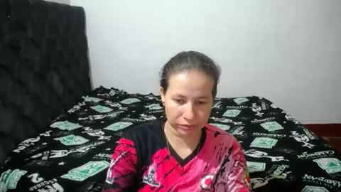 Snapshot of valentina_hz chatting on October 18, 12:20 pm valentina_hz online show from October 18, 12:20 pm