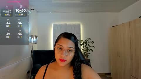 Snapshot of valentina_xx69 chatting on October 10, 2:45 pm Valentina online show from October 10, 2:45 pm