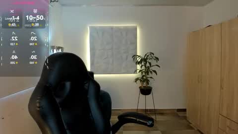 Snapshot of valentina_xx69 chatting on October 20, 2:11 pm Valentina online show from October 20, 2:11 pm