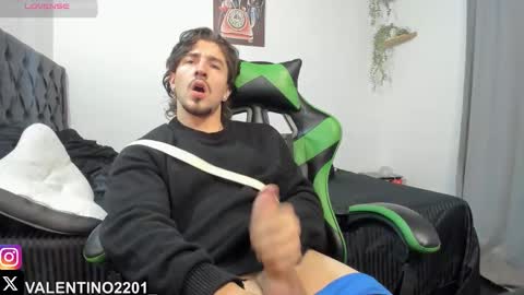 valentino online show from September 28, 1:14 am