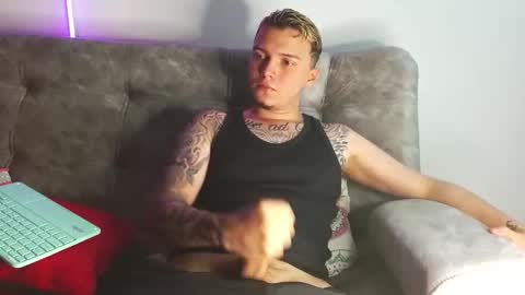 Nick online show from November 25, 1:54 pm