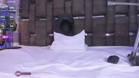 Valentino online show from October 6, 3:19 pm