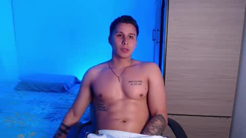 VALENTINO online show from November 6, 2:03 am