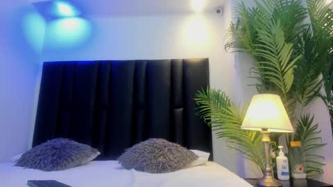 valeri_tafur online show from December 20, 11:17 am