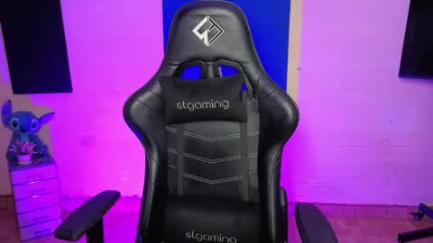 Snapshot of valeria_mendozza chatting on October 10, 6:08 am online show from October 10, 6:08 am