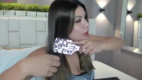 Snapshot of valeriagarciax chatting on March 1, 12:01 pm ValeriaGarciax online show from March 1, 12:01 pm