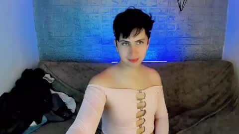 valeriagill_ online show from May 21, 10:38 pm