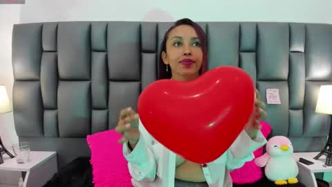 Snapshot of valeriasweet13 chatting on September 21, 4:33 pm Valeria online show from September 21, 4:33 pm