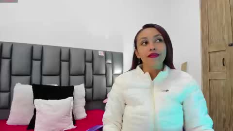 Snapshot of valeriasweet13 chatting on September 25, 12:56 pm Valeria online show from September 25, 12:56 pm