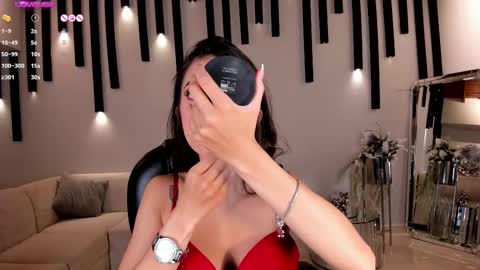 Snapshot of valeriavelvet chatting on February 12, 11:51 am Vale online show from February 12, 11:51 am