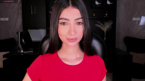 Snapshot of valeriavelvet chatting on October 16, 12:27 pm Vale online show from October 16, 12:27 pm
