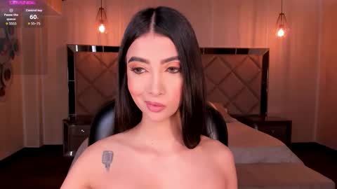 Snapshot of valeriavelvet chatting on October 11, 1:05 pm Vale online show from October 11, 1:05 pm