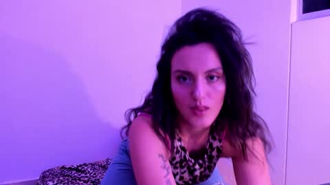 Snapshot of valerie777moonrise chatting on October 5, 3:59 am Agape online show from October 5, 3:59 am
