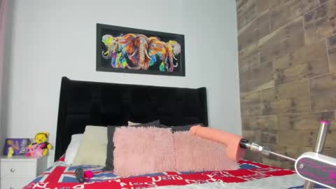 Snapshot of valerie_corthez chatting on October 29, 7:36 pm VALERIE online show from October 29, 7:36 pm