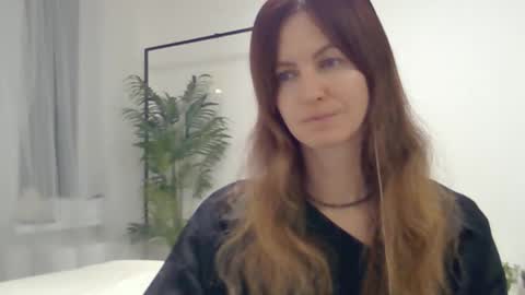 valerie_rose777 online show from December 15, 8:27 pm