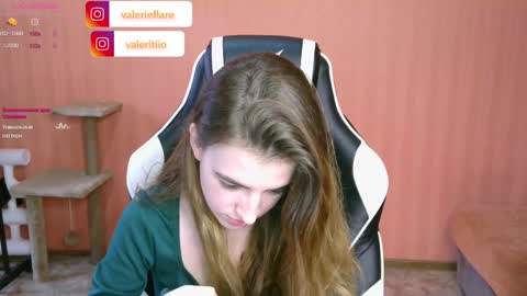 Snapshot of valeritiio chatting on December 4, 3:53 am valeritiio online show from December 4, 3:53 am