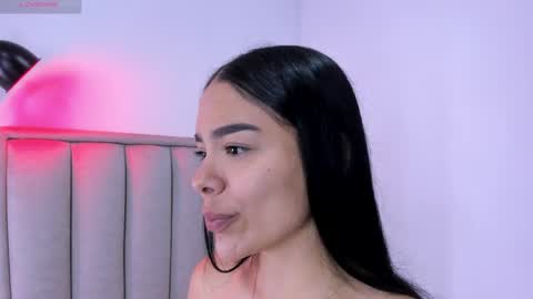 Cris  online show from April 5, 12:57 pm