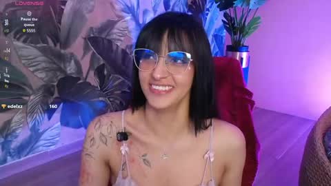valery_blush online show from April 16, 4:45 am