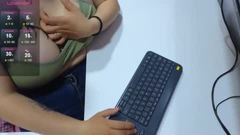 valery cute 18 online show from November 12, 12:18 pm