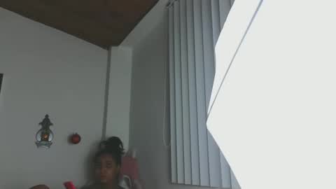 valery_lovex_ online show from December 21, 11:00 pm