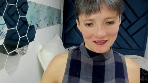 VALERY MORE online show from October 3, 2:25 pm