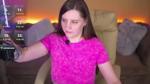 V A L E R Y  M U R online show from April 13, 6:56 pm