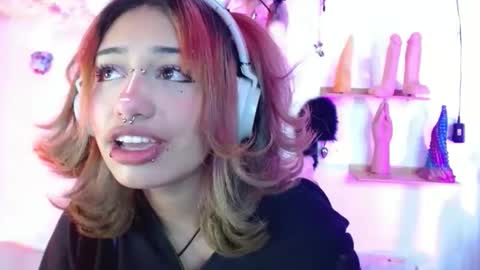 zoe online show from December 5, 8:39 pm