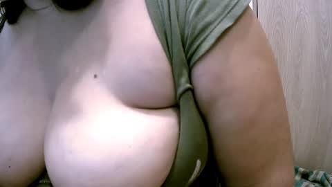 Snapshot of valerysquirtxxx chatting on March 10, 6:01 pm VALERY SQUIRT online show from March 10, 6:01 pm