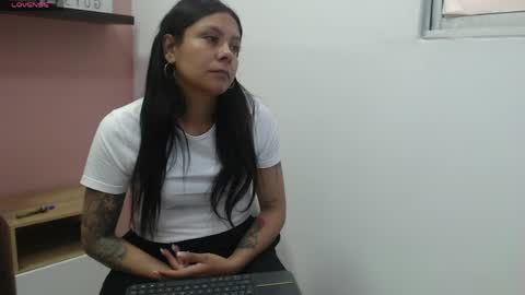 valevicious online show from May 17, 1:31 pm