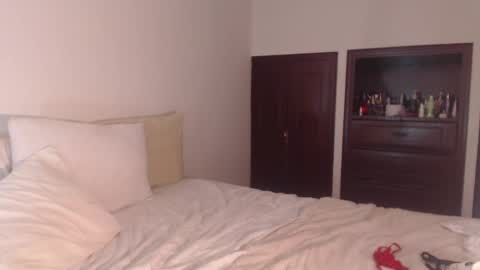 VALIENTE  online show from March 2, 5:08 am