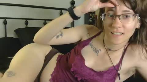 Snapshot of valleriestarr chatting on September 26, 2:41 am Vallerie Starr online show from September 26, 2:41 am