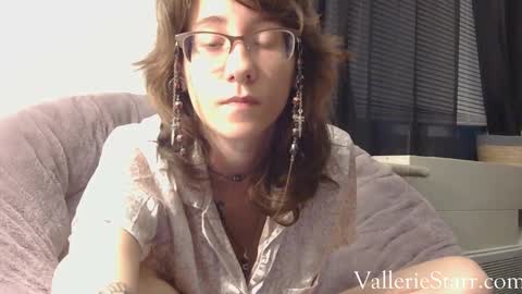 Snapshot of valleriestarr chatting on September 30, 3:06 am Vallerie Starr online show from September 30, 3:06 am