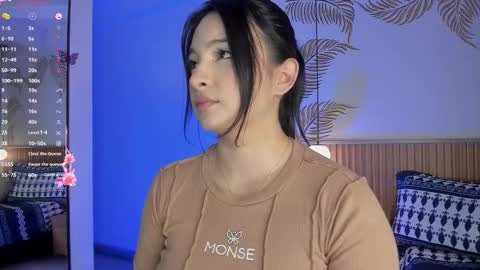 Snapshot of valleriie_ chatting on September 23, 2:55 pm valleriie_ online show from September 23, 2:55 pm